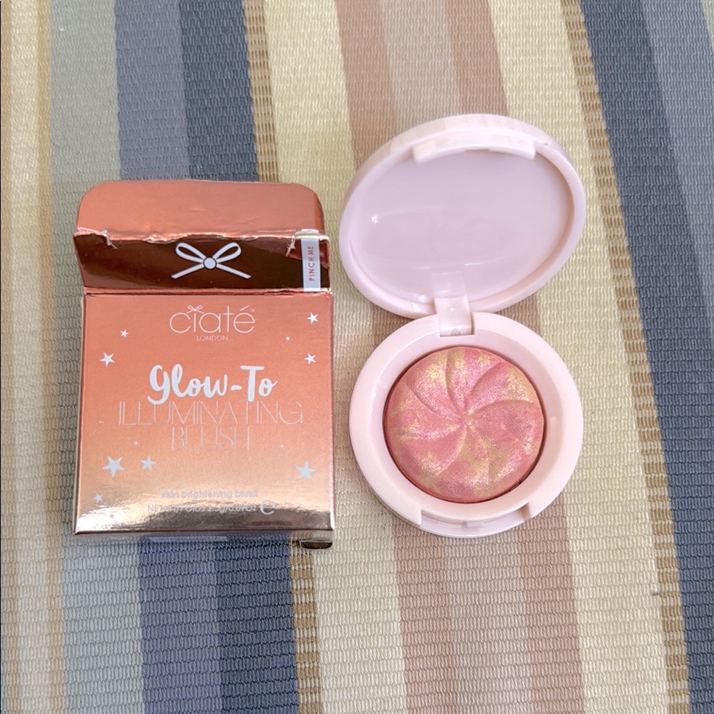 Ciate Glow-To Illuminating Blush - in the color Pinch Me, new in box, never used